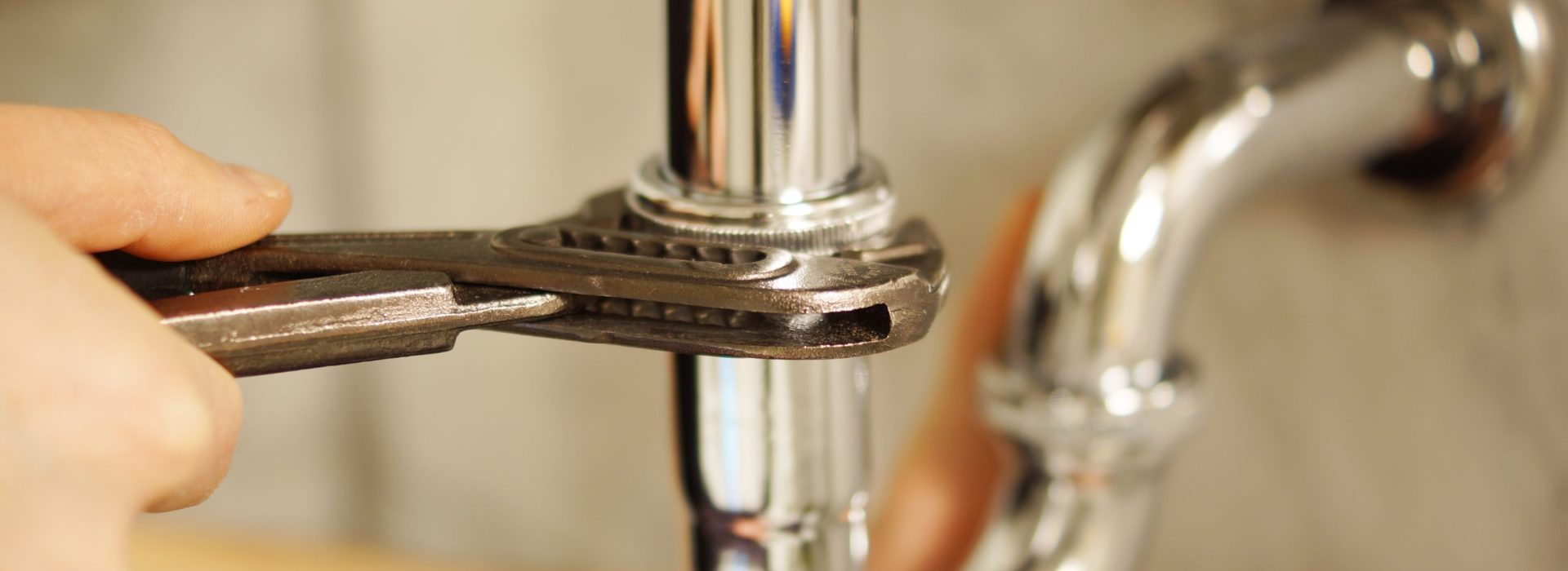 Dépannage plomberie d’urgence en Île‑de‑France– Renovmc